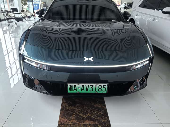 Фото 2 - XPeng P7