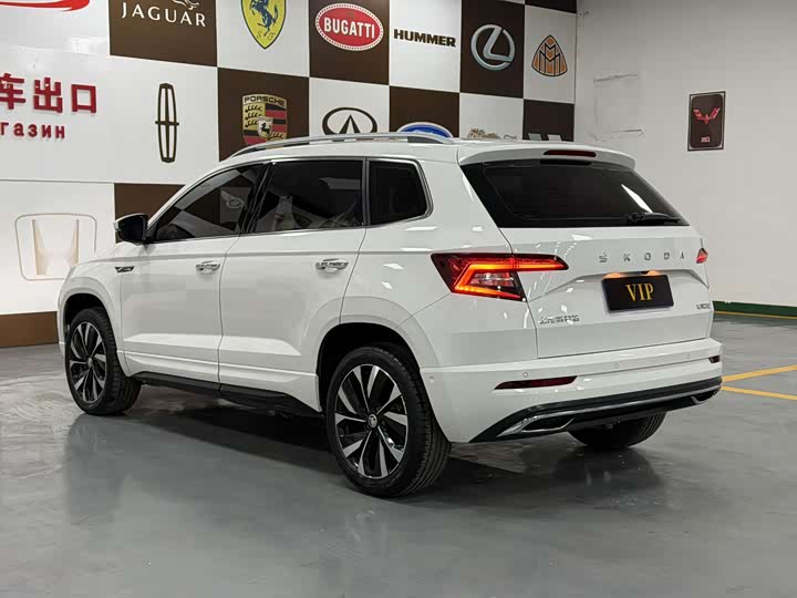 Фото 4 - Skoda Karoq
