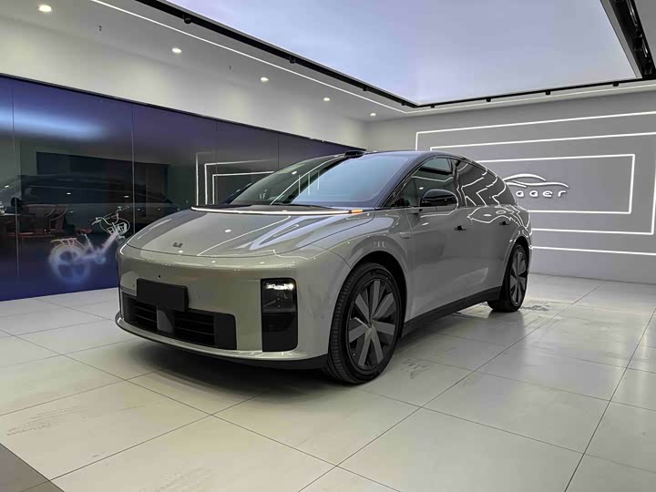 Фото 1 - LiXiang i6