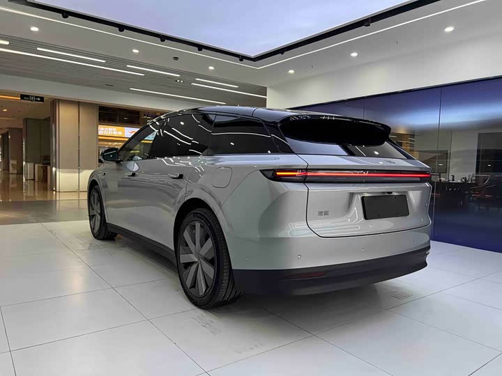 Фото 5 - LiXiang i6