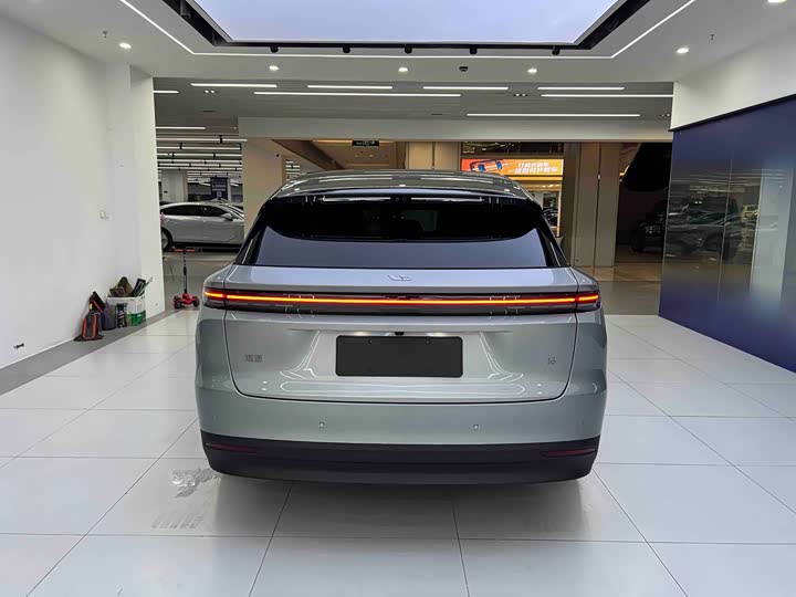 Фото 6 - LiXiang i6