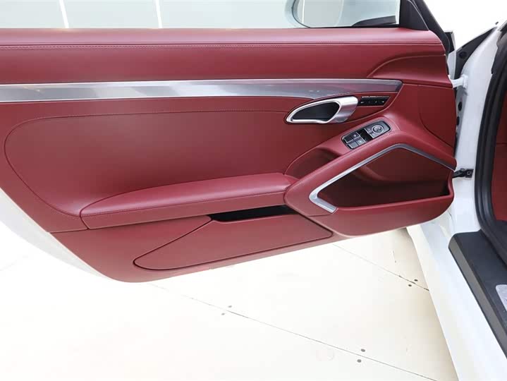 Фото 8 - Porsche 718