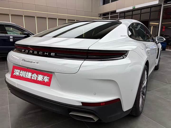 Фото 5 - Porsche Panamera