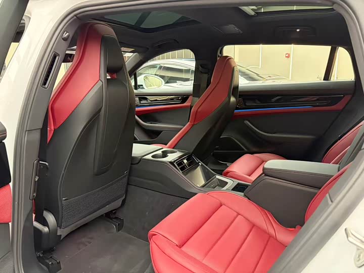 Фото 7 - Porsche Panamera