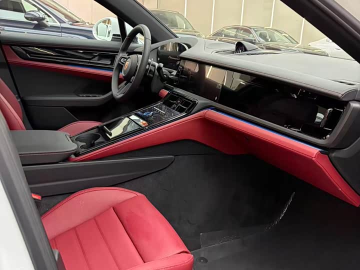 Фото 8 - Porsche Panamera