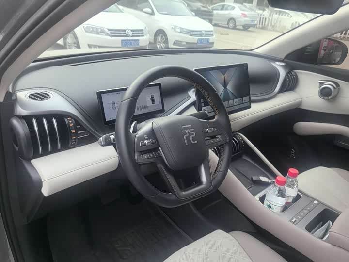 Фото 3 - BYD Yuan Plus