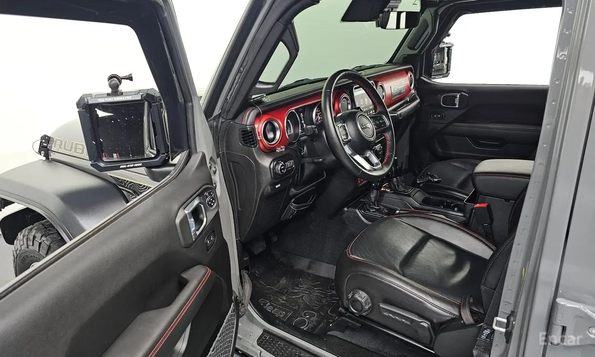 Фото 10 - Jeep Gladiator