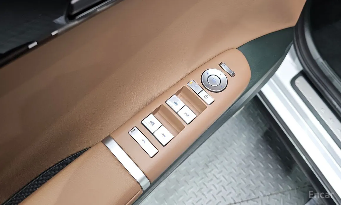 Фото 12 - Hyundai Grandeur