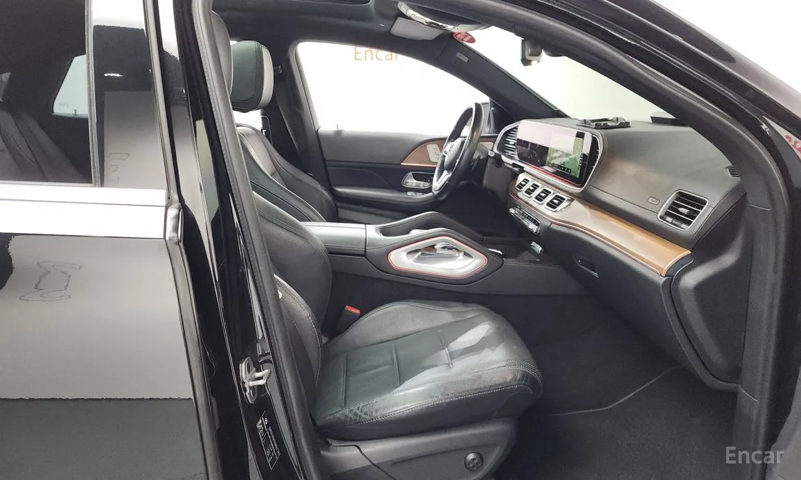 Фото 11 - Mercedes-Benz GLE-Class