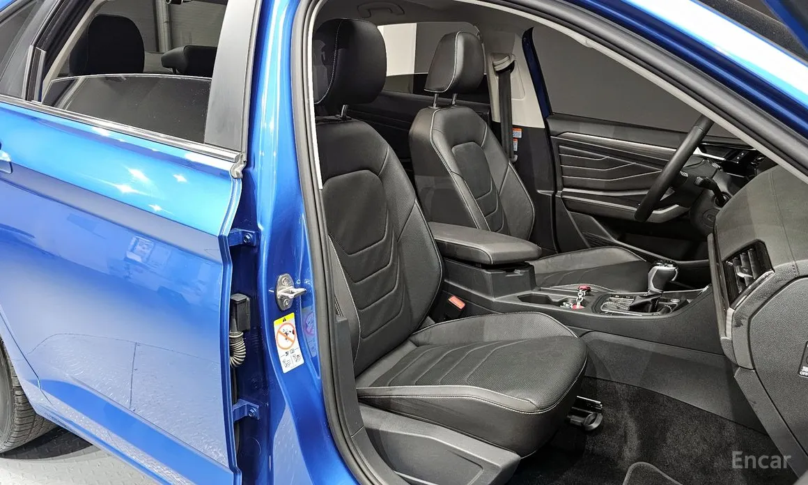 Фото 12 - Volkswagen Jetta