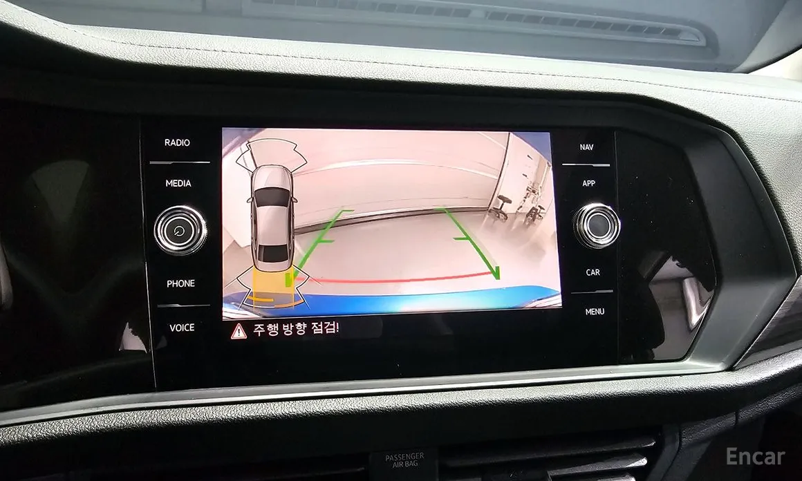 Фото 14 - Volkswagen Jetta