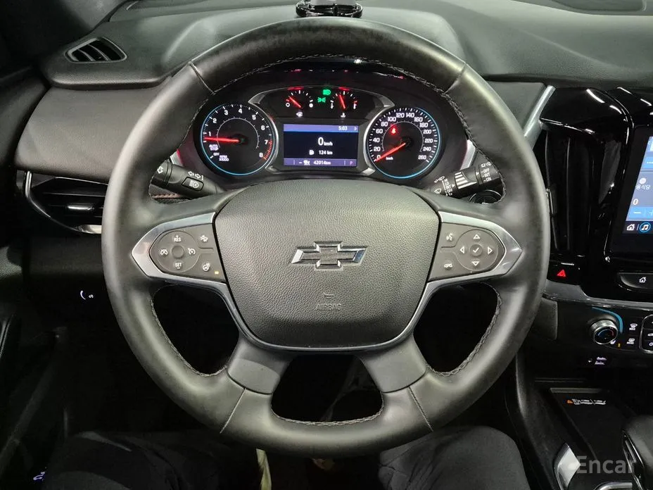 Photo 13 - Chevrolet Traverse