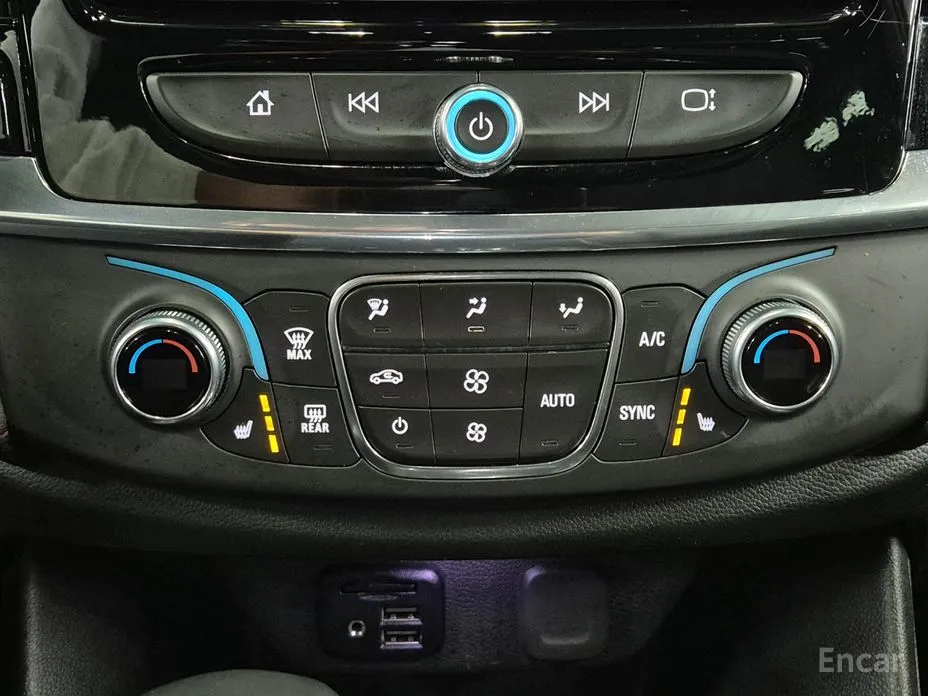 Photo 17 - Chevrolet Traverse