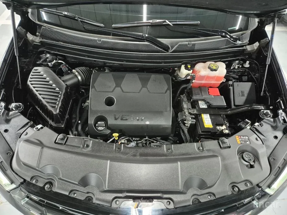 Photo 6 - Chevrolet Traverse