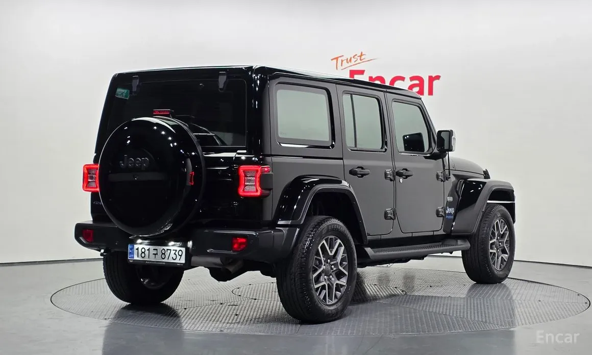 Фото 2 - Jeep Wrangler