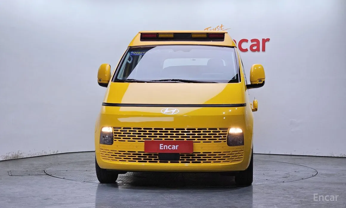 Фото 3 - Hyundai Staria