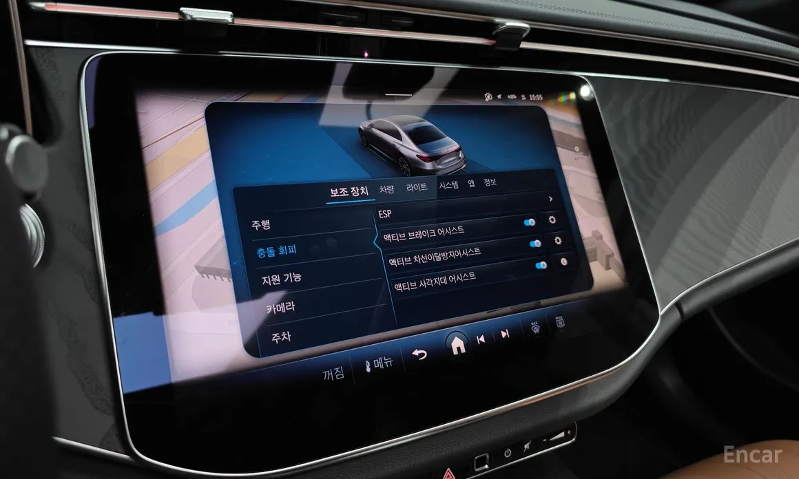 Фото 16 - Mercedes-Benz E-Class