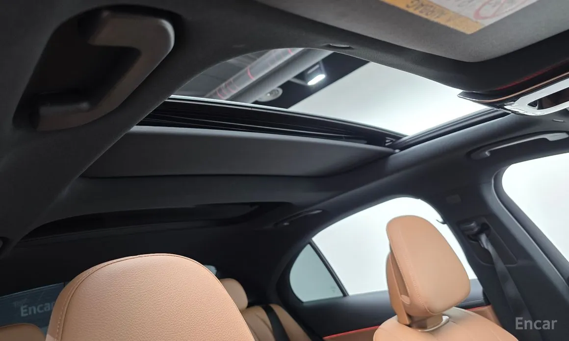 Фото 18 - Mercedes-Benz E-Class