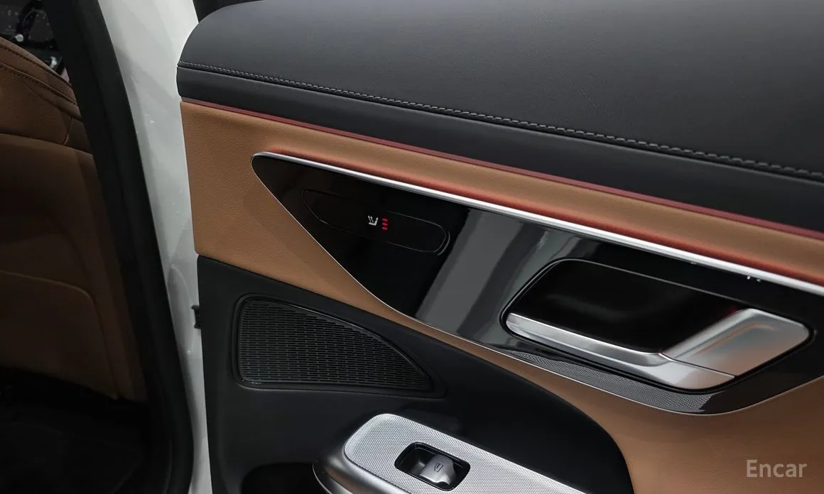 Фото 19 - Mercedes-Benz E-Class