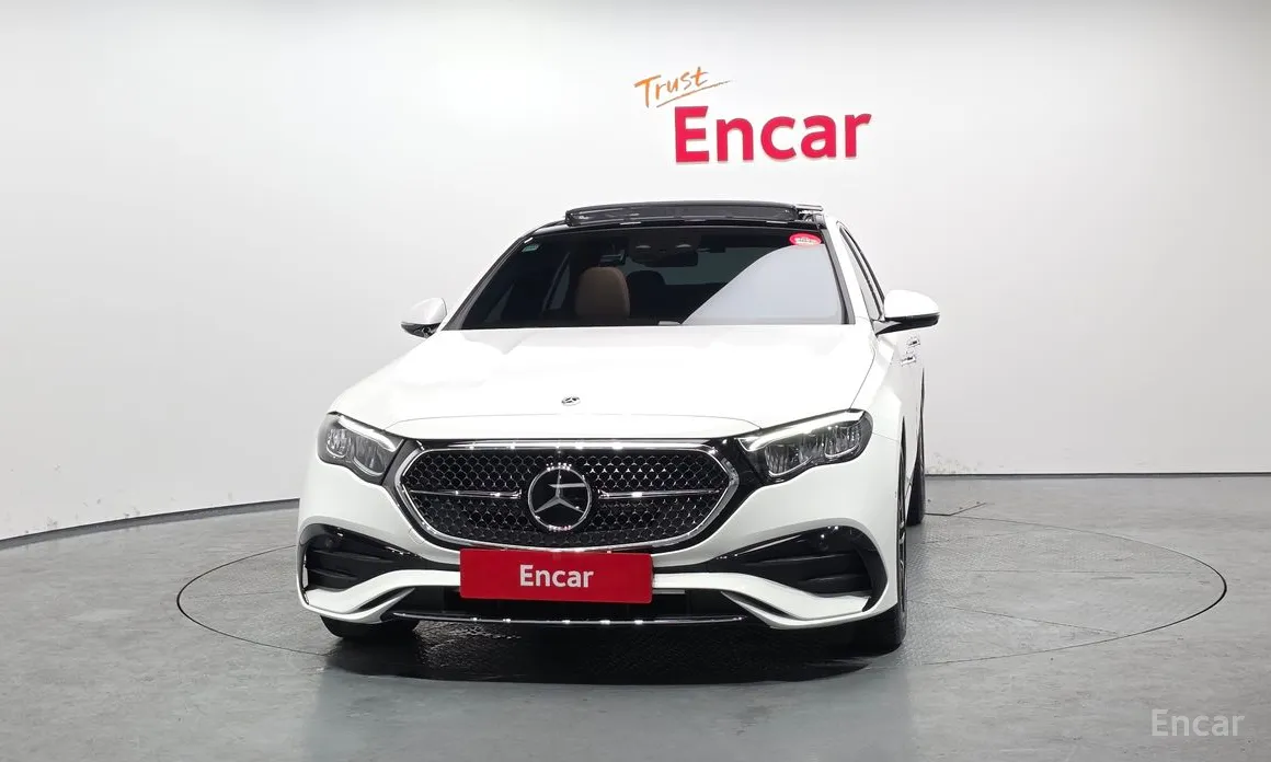 Фото 3 - Mercedes-Benz E-Class