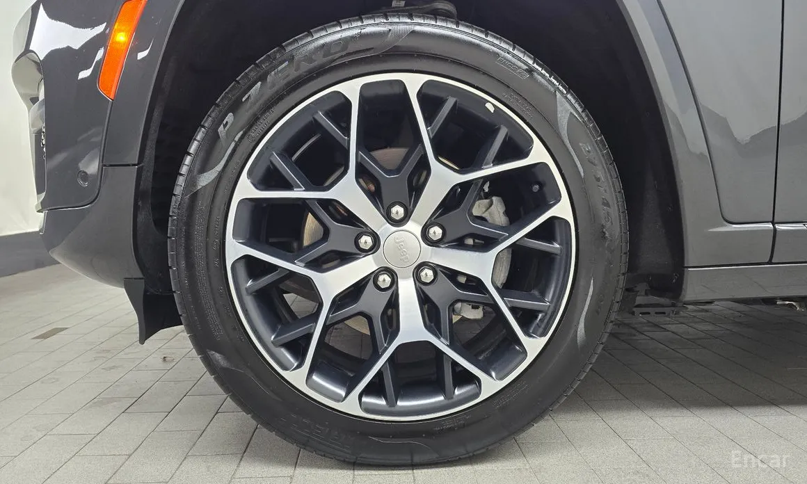 Фото 5 - Jeep Cherokee