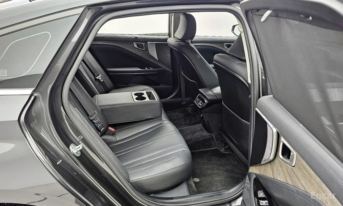 Фото 12 - Kia K8