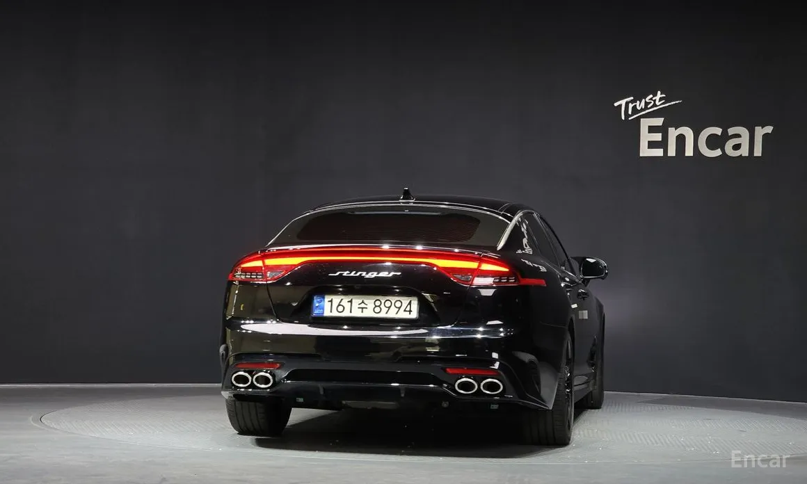 Фото 4 - Kia Stinger