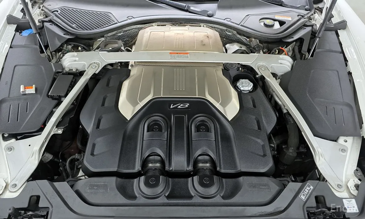 Фото 6 - Bentley Flying Spur