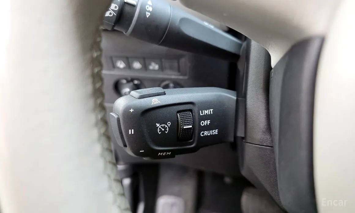 Фото 17 - Citroen DS3