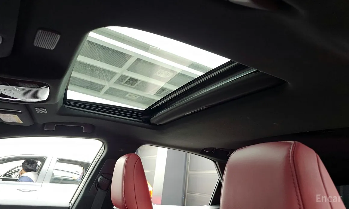 Фото 19 - Lexus NX