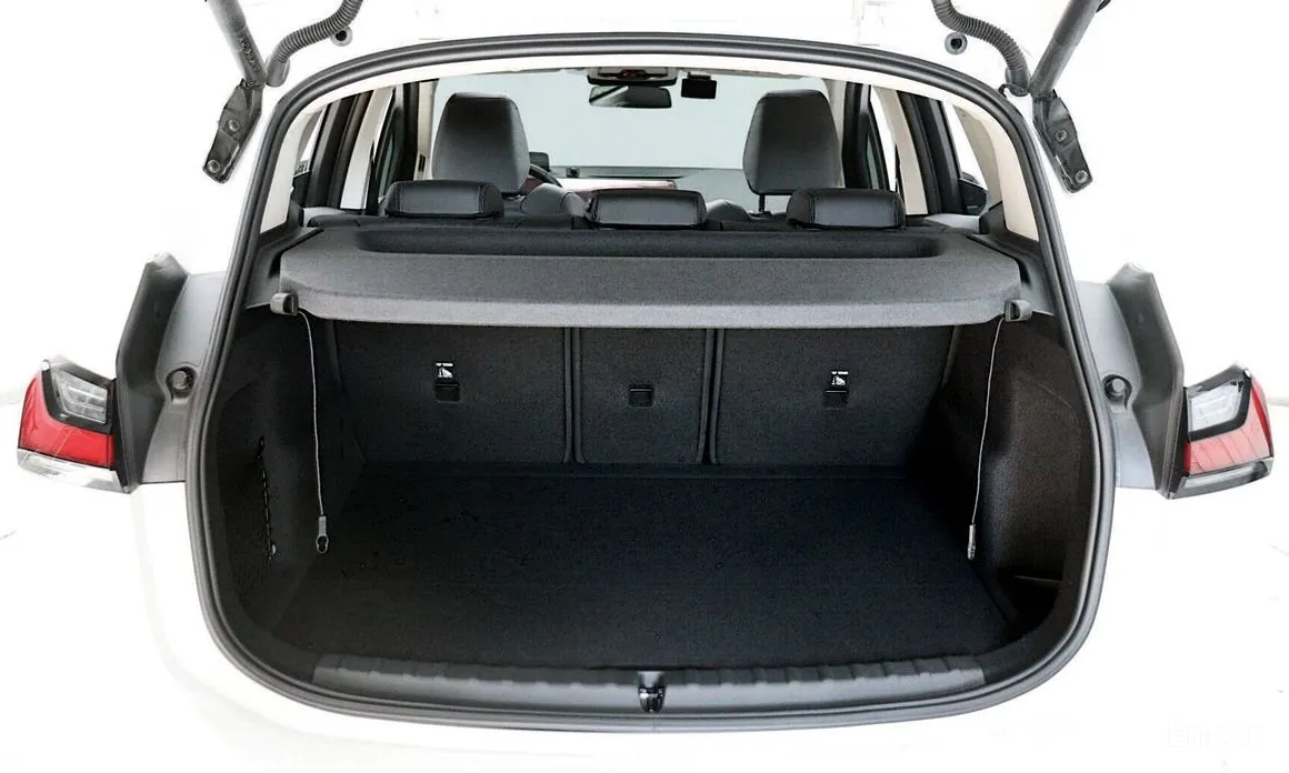 Фото 17 - BMW 2 Series