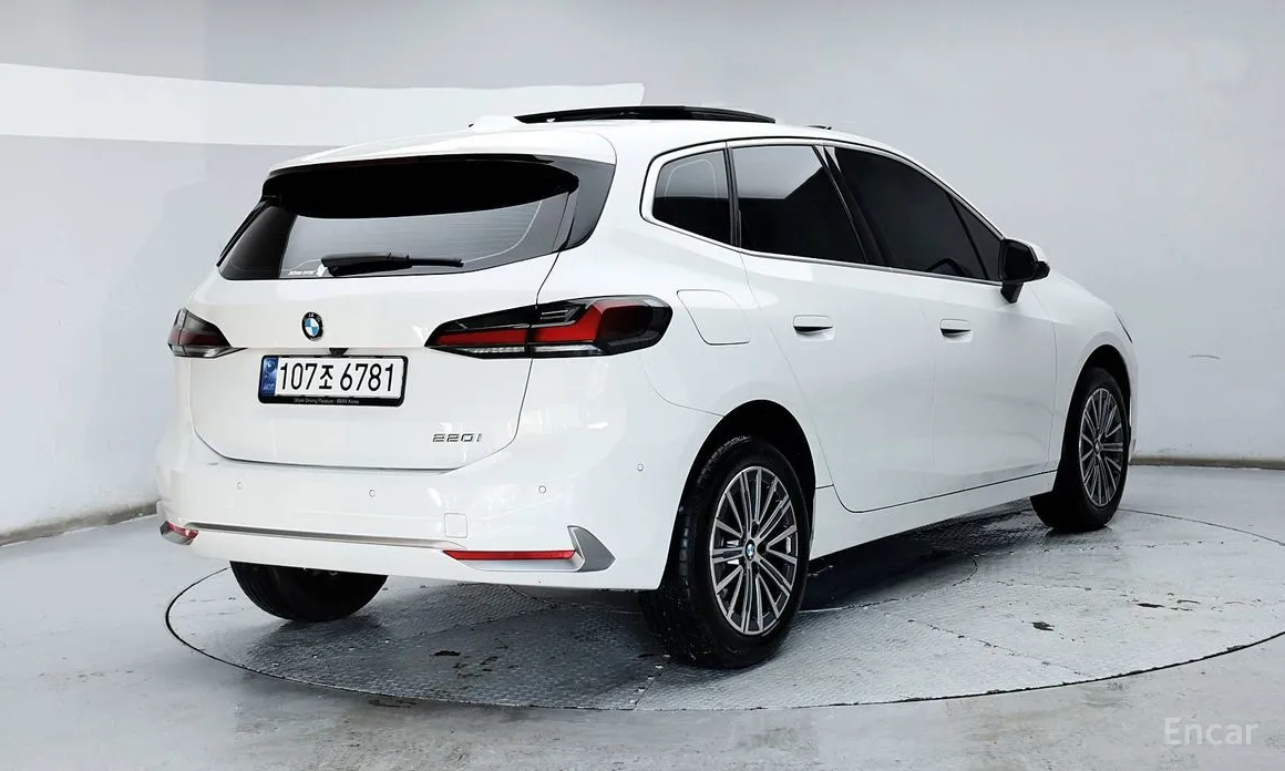 Фото 2 - BMW 2 Series