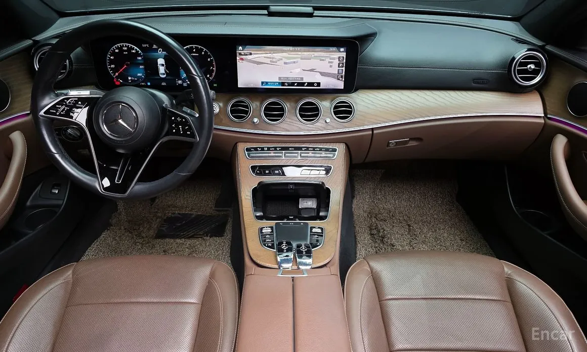 Photo 7 - Mercedes-Benz E-Class