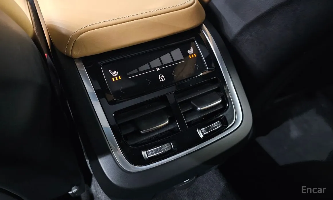 Фото 19 - Volvo S60