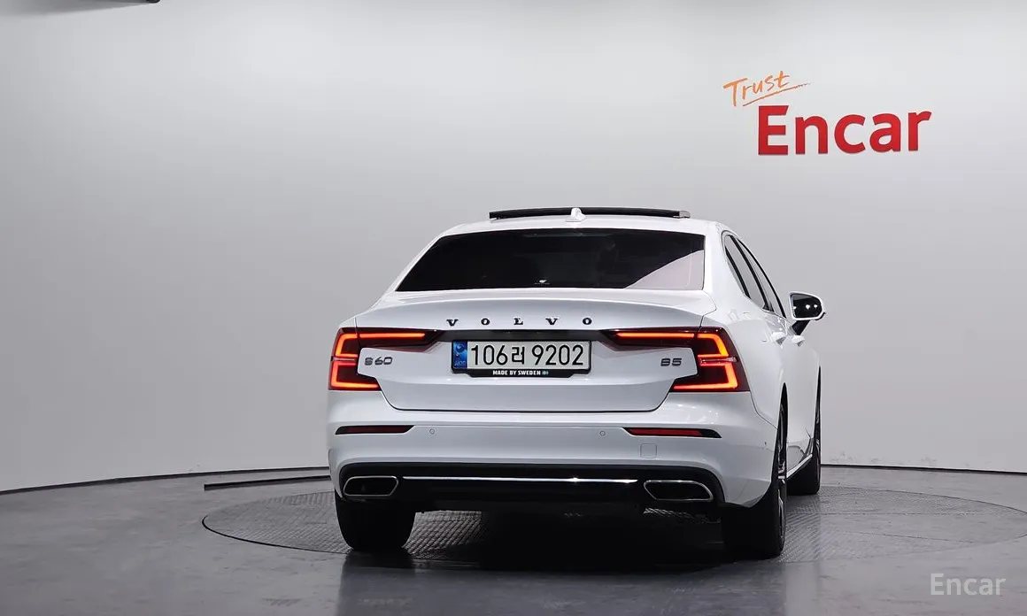 Фото 4 - Volvo S60