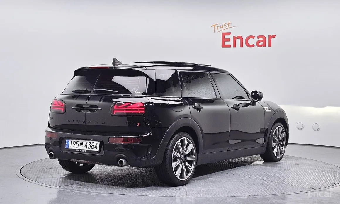 Фото 2 - Mini Clubman