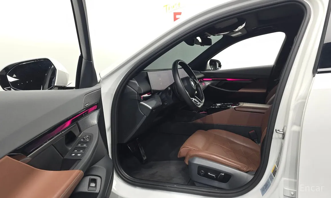 Фото 10 - BMW i5