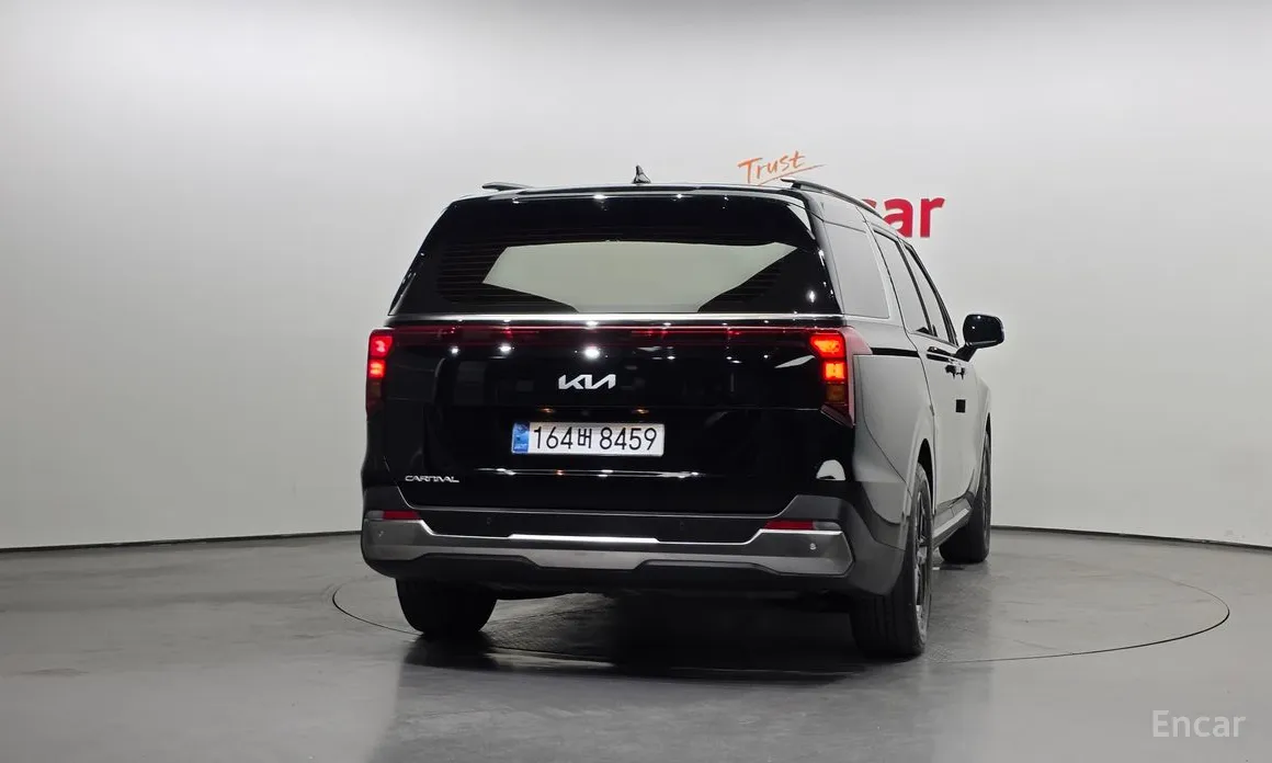 Фото 4 - Kia Carnival