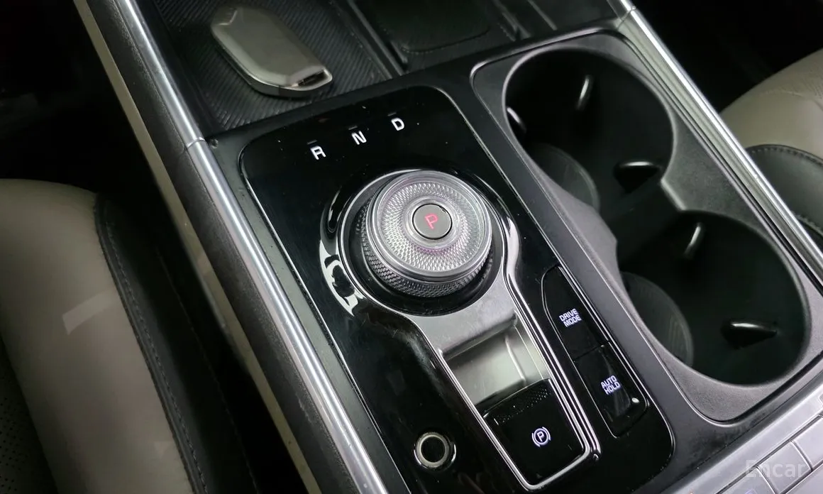 Фото 9 - Kia Carnival