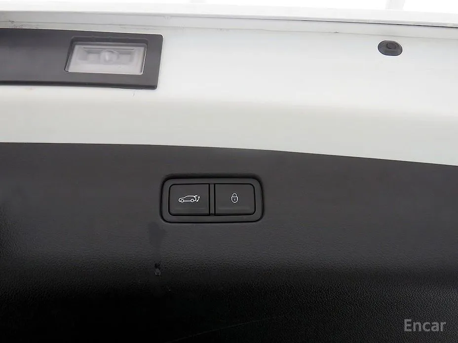 Фото 18 - Genesis GV70