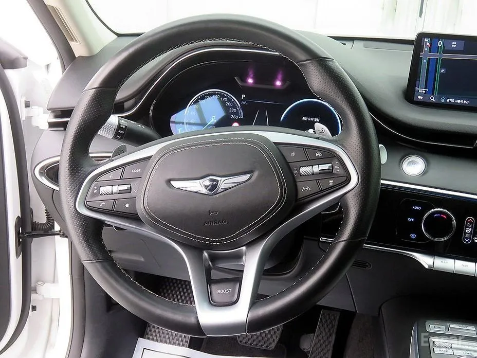 Фото 9 - Genesis GV70