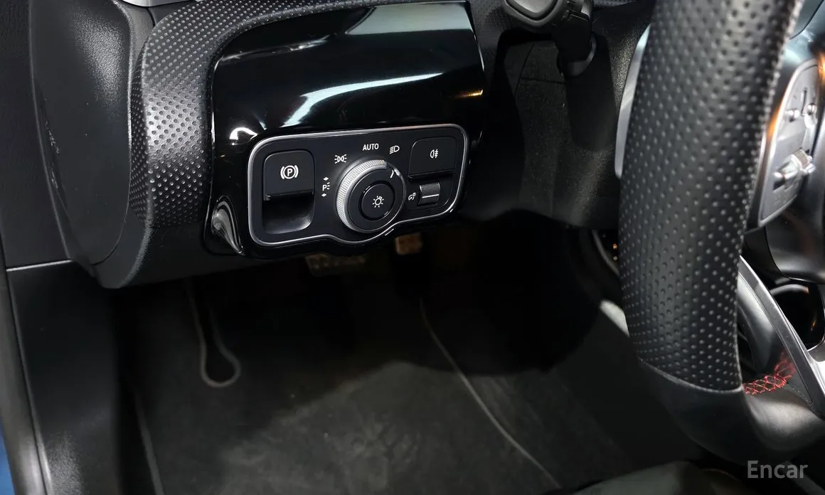 Фото 17 - Mercedes-Benz CLA-Class