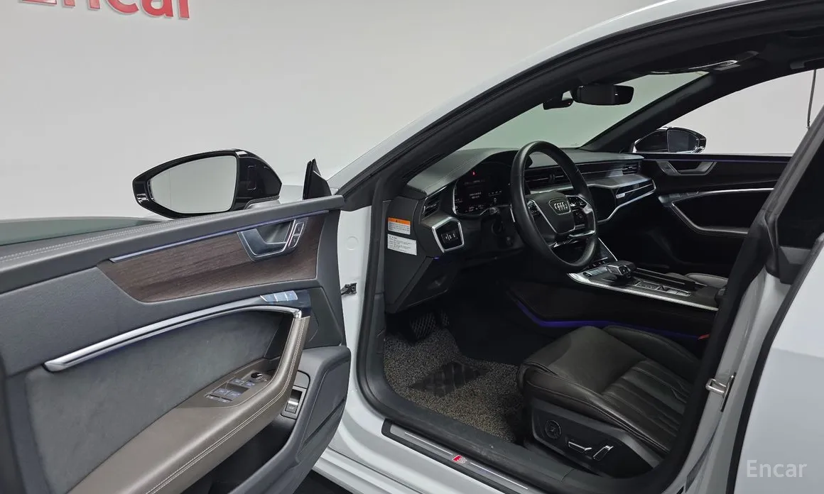 Фото 10 - Audi A7