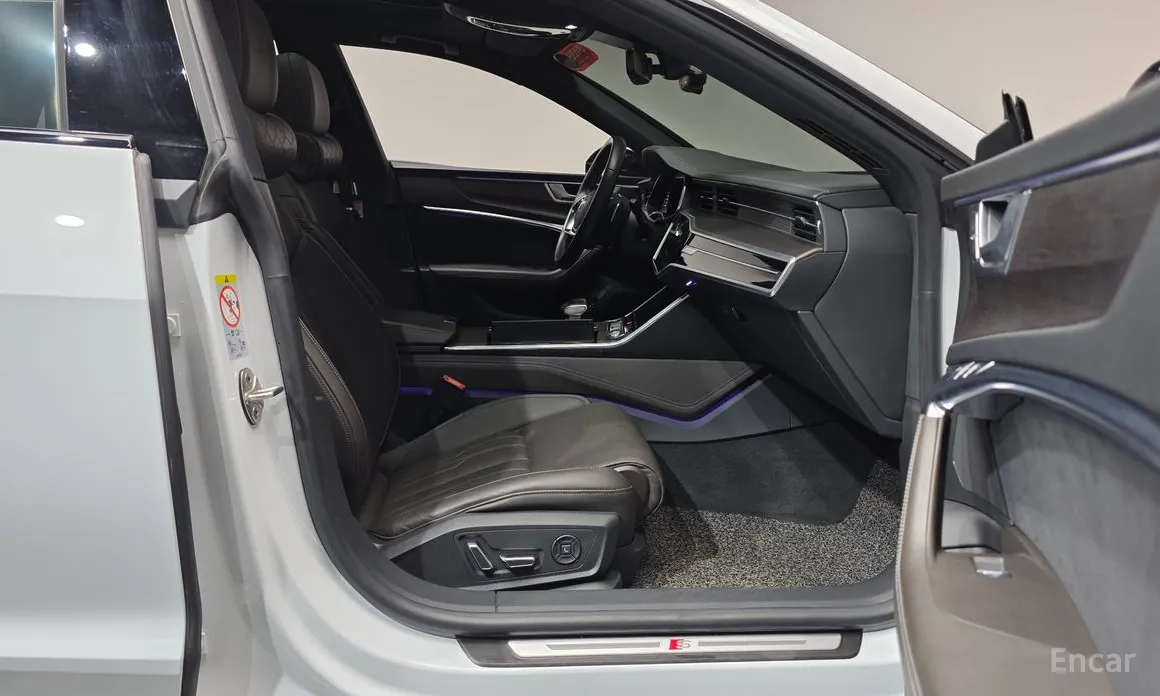 Фото 11 - Audi A7