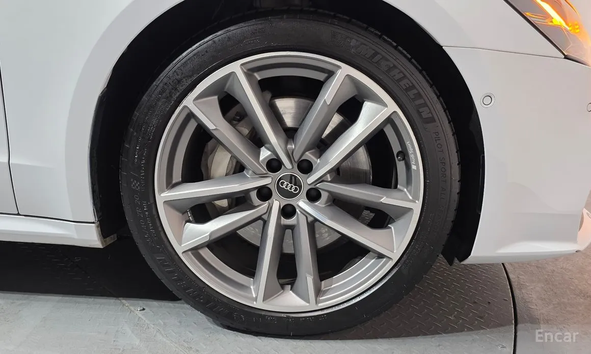 Фото 5 - Audi A7