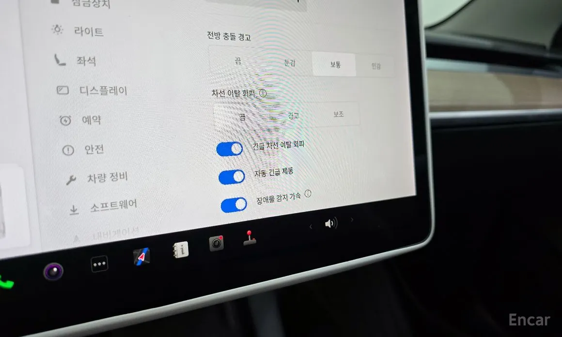 Фото 16 - Tesla Model 3
