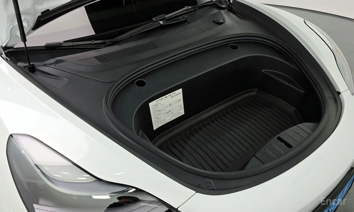 Фото 6 - Tesla Model 3