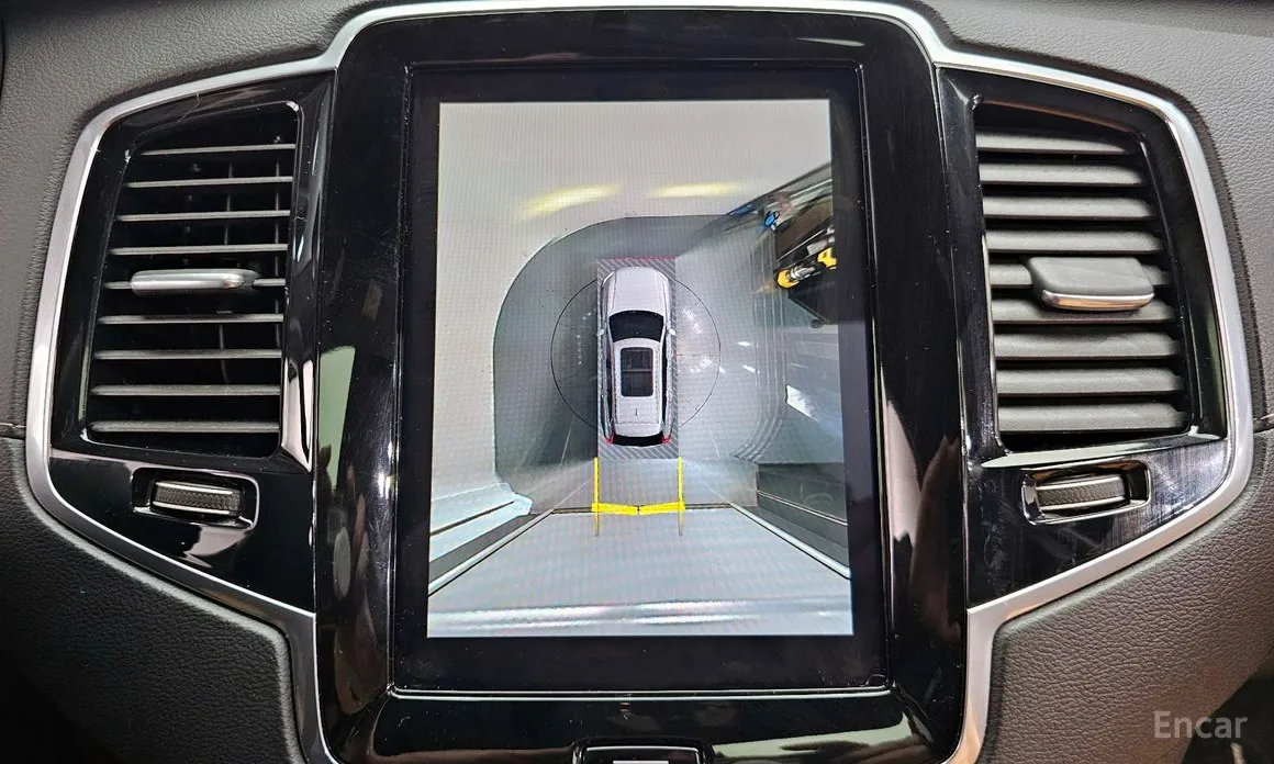 Фото 15 - Volvo XC90