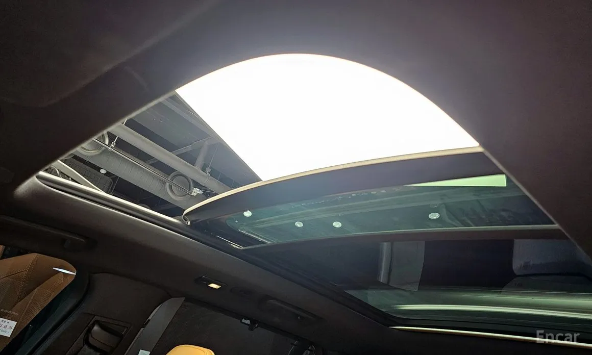 Фото 16 - Volvo XC90