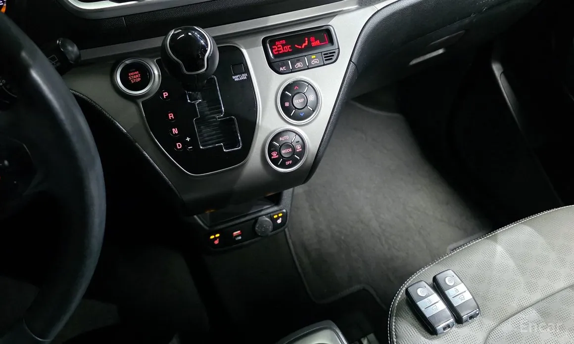 Фото 9 - Kia Ray